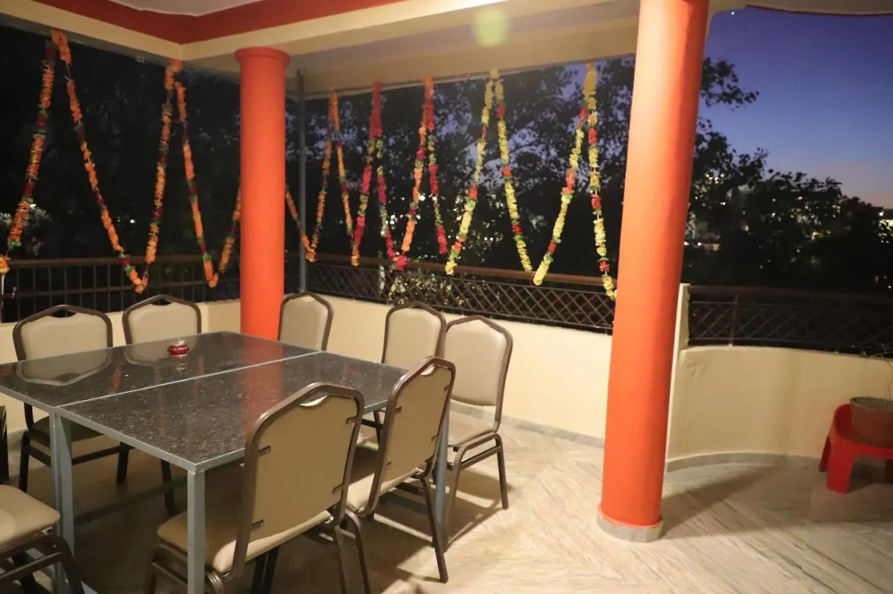 Hotel Jheel Kinara Lake View Hotel Udaipur India