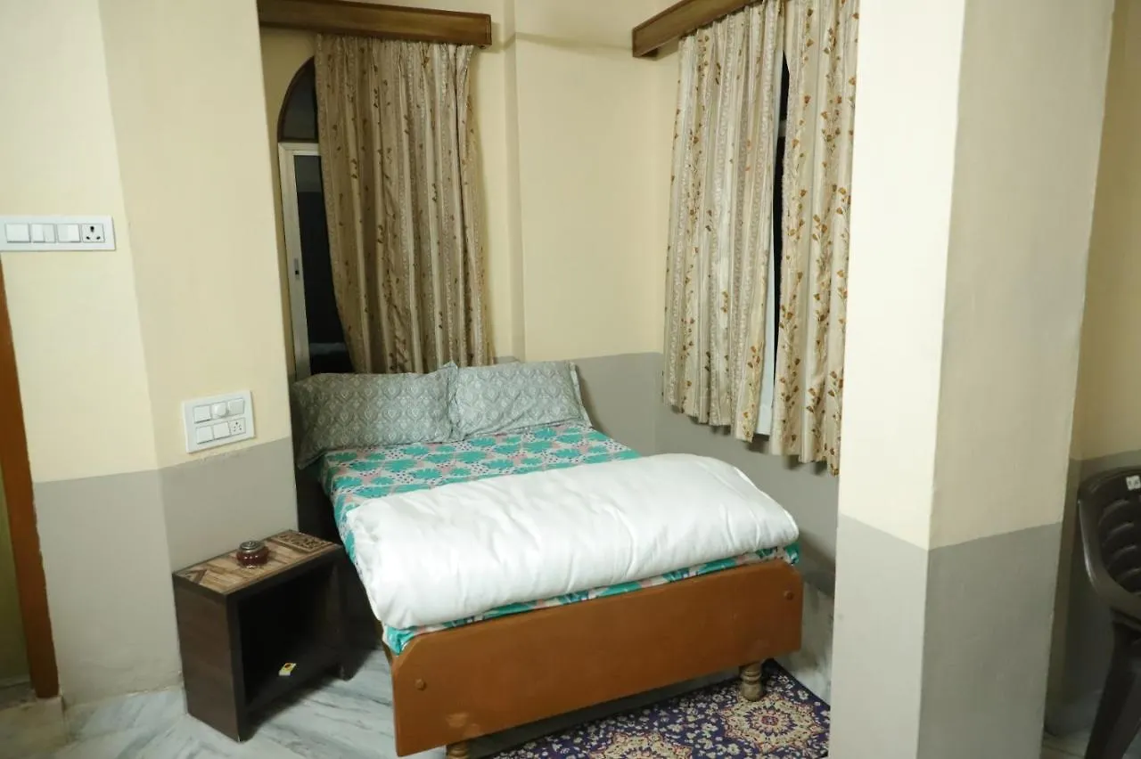 **  Hotel Jheel Kinara Lake View Hotel Udaipur India