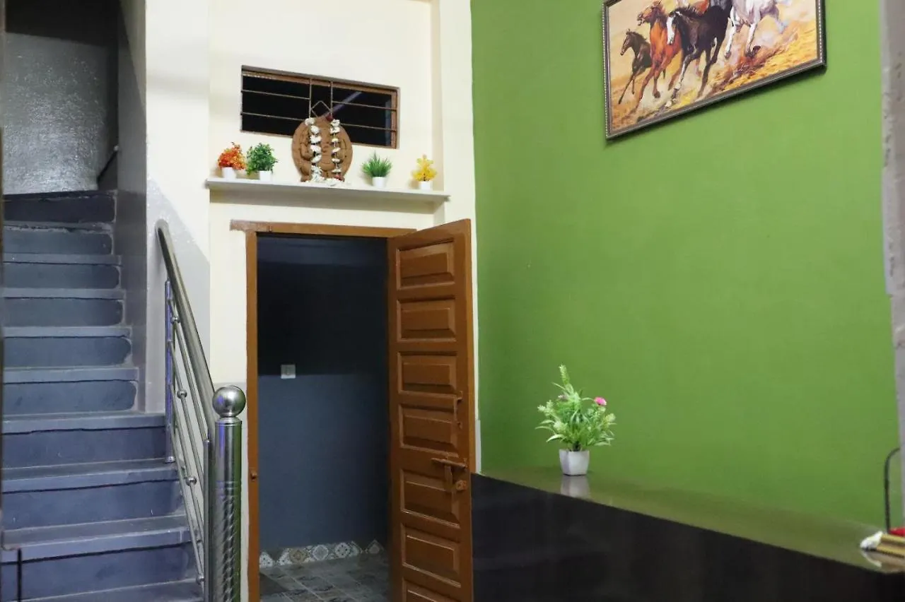 Hotel Jheel Kinara Lake View Hotel Udaipur